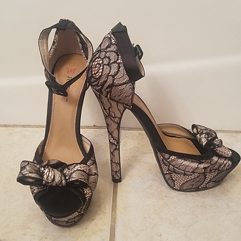 JustFab Hally Floral Platform Heel